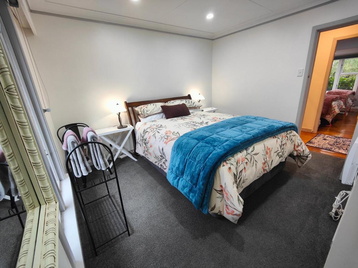 Peaceful By The Park Villa Invercargill Exterior photo